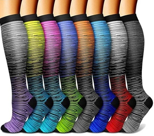 Imagen 3 de 7 de Medias De Compresión Con Diseños Navideños Para Várices