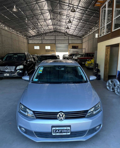 Imagen 4 de 14 de Volkswagen Vento 2014 2.0 Sportline Tsi 200cv Bi-xenon Dsg