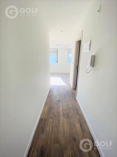Imagen 2 de 18 de Vendo Monoambiente Hacia Atrás Con Vista Despejada, Garaje Opcional, A Estrenar, Pocitos