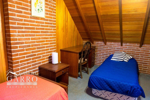 Imagen 18 de 22 de Amplio Y Hermoso Chalet En Venta