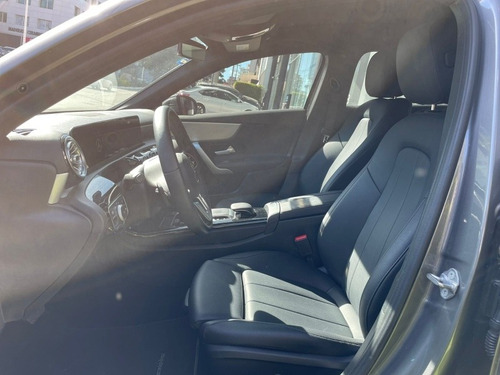 Imagen 6 de 15 de Mercedes-benz Clase A 2020 1.6 200 Progressive Sedan