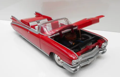 【美品】Cadillac ELDORAD 1/18 MAISTO 希少 赤 Miniatura Cadillac Eldorado Metal Coleção Maisto 1:18 | MercadoLivre