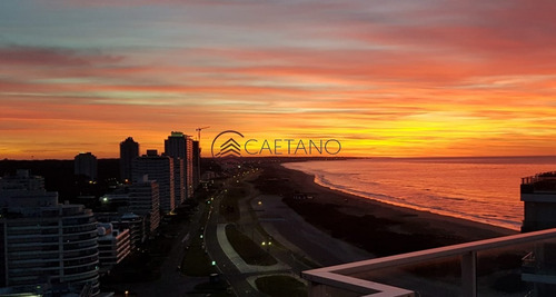 Penthouse En Playa Brava-ref:2397