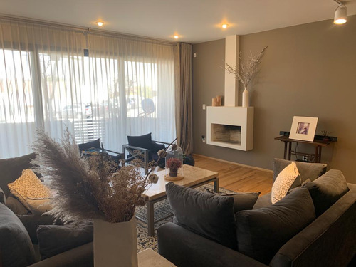 Casa En Venta En Misión San Jerónimo
