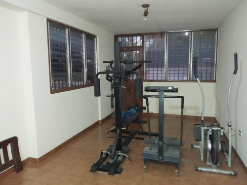 Imagen 14 de 30 de Best House Vende Hermosa Casa Tipo Quinta, Urb. Los Castores