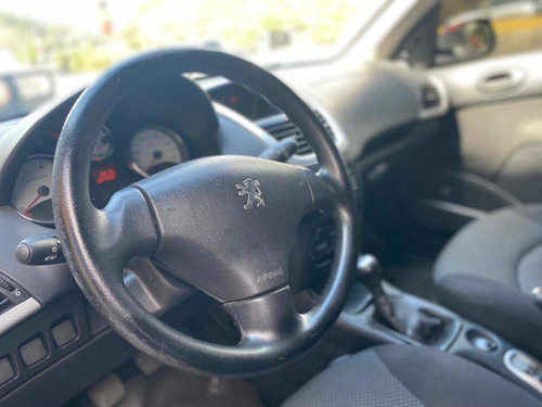 Imagen 3 de 5 de Peugeot Compact Síncronico