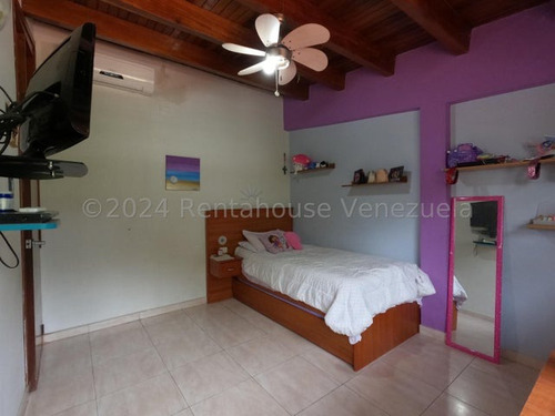 Mayra Lara Rah Vende Hermosa Casa En Urb. El Pedregal, Al Este De Barquisimeto, 4 Hab, 5 Baños, 3 P/e, Planta Eléctrica, Tanque Subterráneo, Una Hermosa Área Social Y Parque Infantil