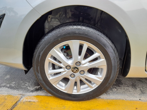 Imagen 14 de 15 de Toyota Yaris 2019 1.5 5p S At Cvt