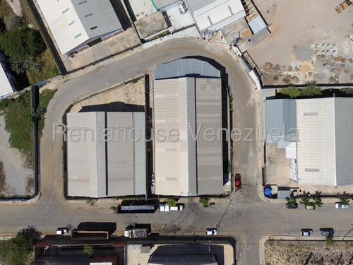 Maria E. Alquila Galpón De Alta Capacidad, Perfecto Para Almacenamiento Y Producción!! Construcción Reciente, En Zona Industrial 2, Lara#25-20201**1.208m2**