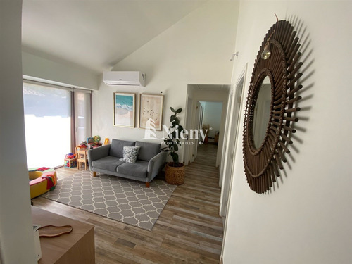 Casa Un Piso 5d 3b En Condominio, Venta San Juan Machalí