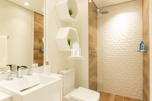 Imagem 8 de 15 de Apartamento 03 Dorm Próximo Do Metro - Lo7925