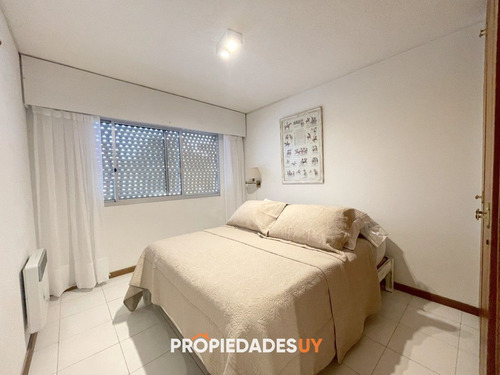 Excelente Precio, Dpto. En Primera Linea De Playa Brava - 3 Dorm. + Dependencia