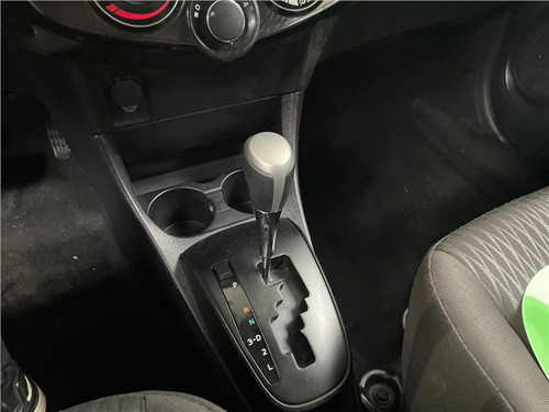 Toyota Etios 1.3 X 16V FLEX 4P AUTOMÁTICO