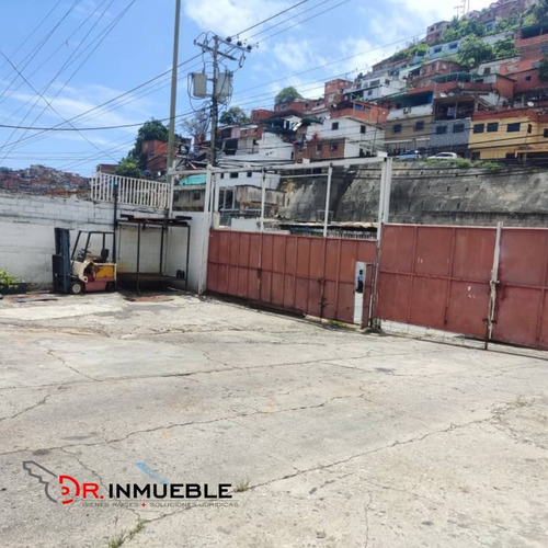 Imagen 3 de 9 de Galpón En Alquiler / Venta | Montesano, Estado Vargas