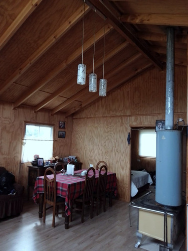 Oportunidad 1,4 Hás. Con 3 Casas, Ruta A 15 Min. Lago Ranco