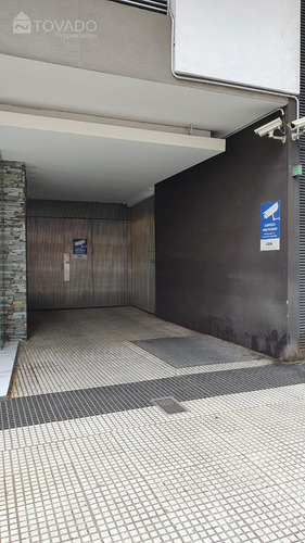 Cochera A La Venta En Almagro!!