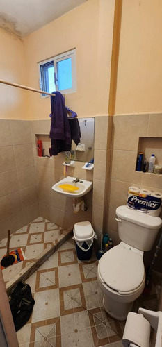 Edificio En Venta, Cuartería, 12 Cuartos Con Baño, Sm 248, Villas Del Mar, Cancún Norte.