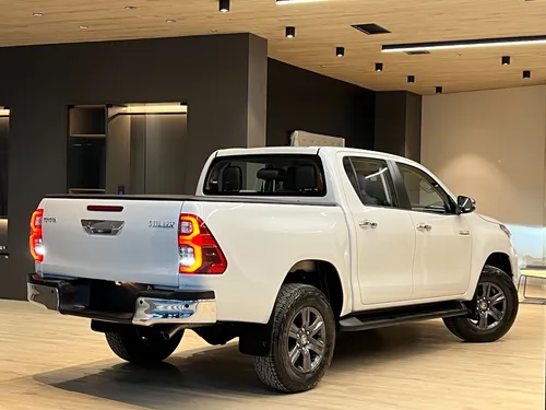 Toyota Hilux 2.4 Diesel Srv 4X4 At