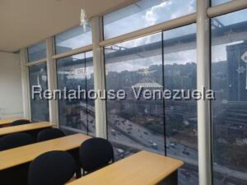 #25-11404 Amplia Oficina En El Recreo