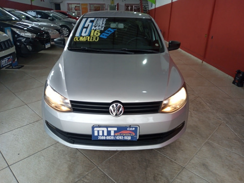 Imagem 3 de 12 de Volkswagen Voyage 2015 1.6 Msi Comfortline Total Flex 4p