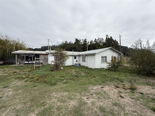 Casa En Venta De 4 Dorm. En Arauco