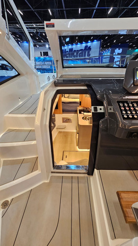 Lancha Nx 41 Horizon N É Solara Triton Ventura Real