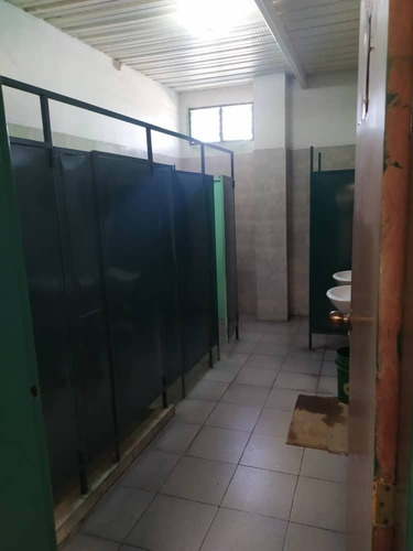 Excelente Terreno Con 2 Naves Tipo Galpón En La Mora 2 La Victoria