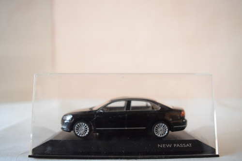 Vw New Passat Negro Linea Nueva2018  1/43 C/caja