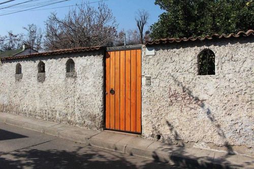 Cercano Valenzuela Puelma / Vicente Pérez Rosales