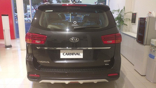 Kia Carnival 2.2 Crdi Premium C/techo Linea Nueva