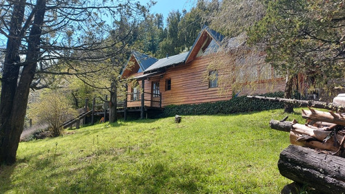 Imagen 1 de 27 de Complejo Casa,cabaña Y Monoambiente Sobre Terreno De Bosque Nativo En El Circuito Chico De Bariloche.
