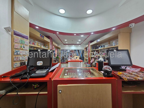 Estupenda Local Comercial En Venta En Manzanares. Mls# 25-12200 Zr