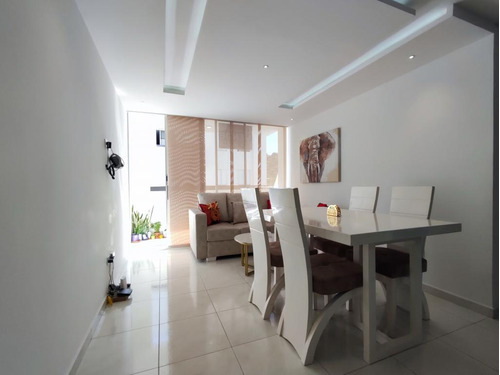 Apartamento En Venta En San Mateo. Cod V28538