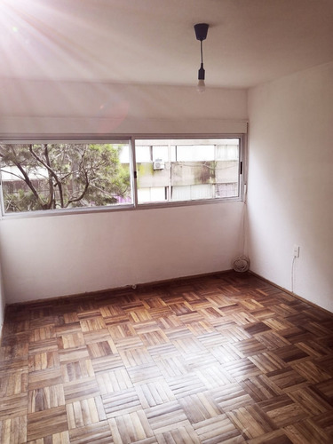 Imagen 6 de 10 de Dueño Vende O Permuta Apartamento Con Renta. Ideal Inversor.