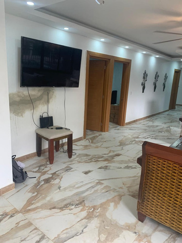 Venta, Edificio De 7 Niveles Ubicado En Gazcue, Santo Domingo