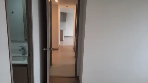 Vendo Apartamento Nuevo 68mts. A 3 Cuadras De Estación Envigado.