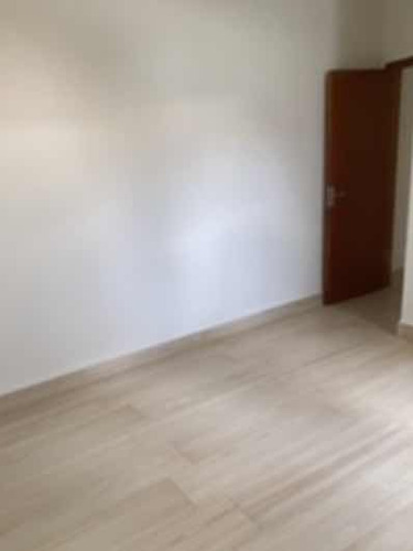 Apartamento 2 Dormitorios Com Suite