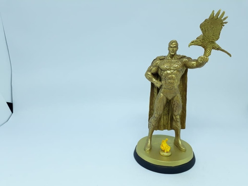 Imagem 5 de 10 de Miniatura Dc Comics Superman Gold Ed Especial Com Revista
