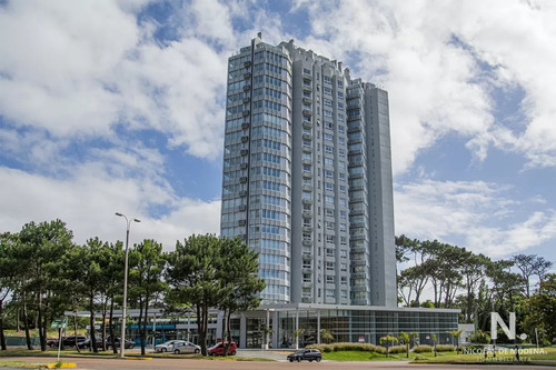 Apartamento 1 Dormitorio En Zona Roosevelt, Punta Del Este. Edificio Ocean Drive Country