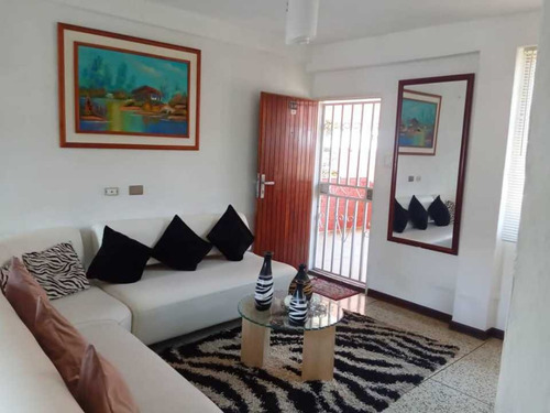 Imagen 1 de 10 de Apartamento La Trinidad 62,48m² Venta
