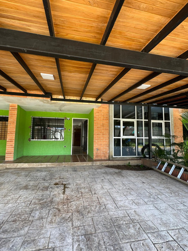 Townhouse En Res. Villas La Fontana San Diego