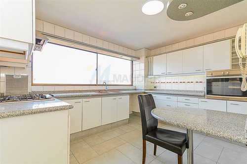 Departamento En Venta De 3 Dorm. En Las Condes