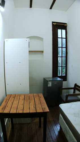 Habitaciones Individuales Y Compartidas Con Baño Privado