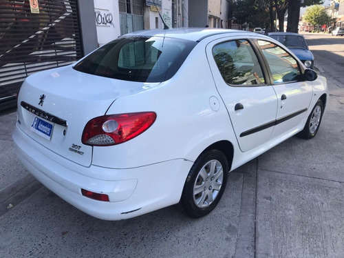 Peugeot 207 Compact Activ Aa+dir 1.4