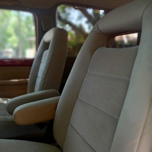 Ford Bronco XLT V6