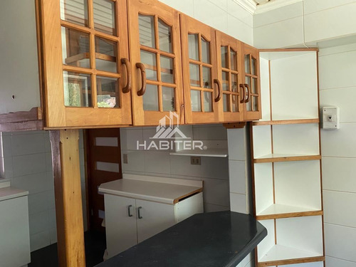 Casa En Venta De 5 Dorm. En Los Angeles