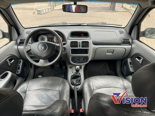 Clio 1.6 Privilége Sedan 16v Flex 4p Manual