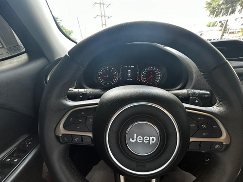 Imagen 14 de 20 de Jeep Renegade Longitud 1.8 At6 Jf