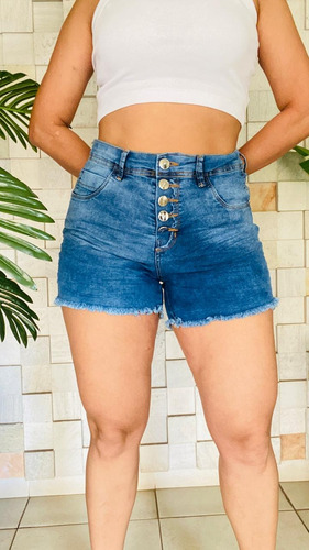 Short Jeans Feminino Cintura Alta Com Botões Frontais
