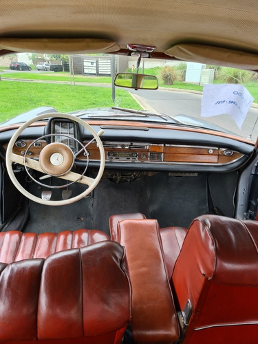 Mercedes Benz 220s